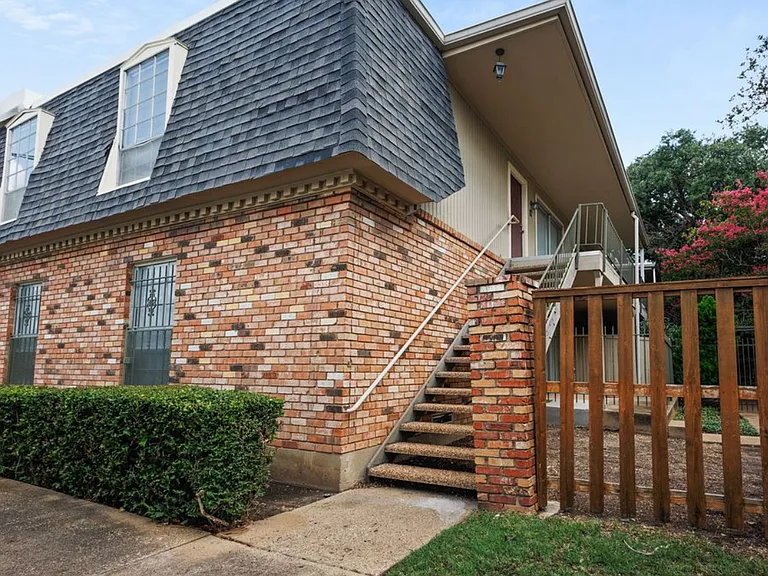 5315 Fleetwood Oaks Ave #260 — Photo 14