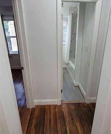 4th image of 3011 Napoleon St