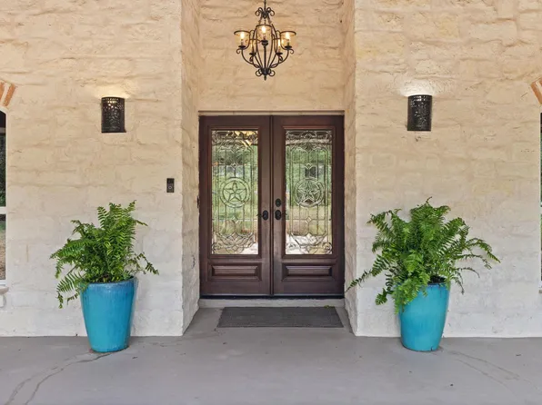 24 Long Creek Rd, Austin, TX 78737