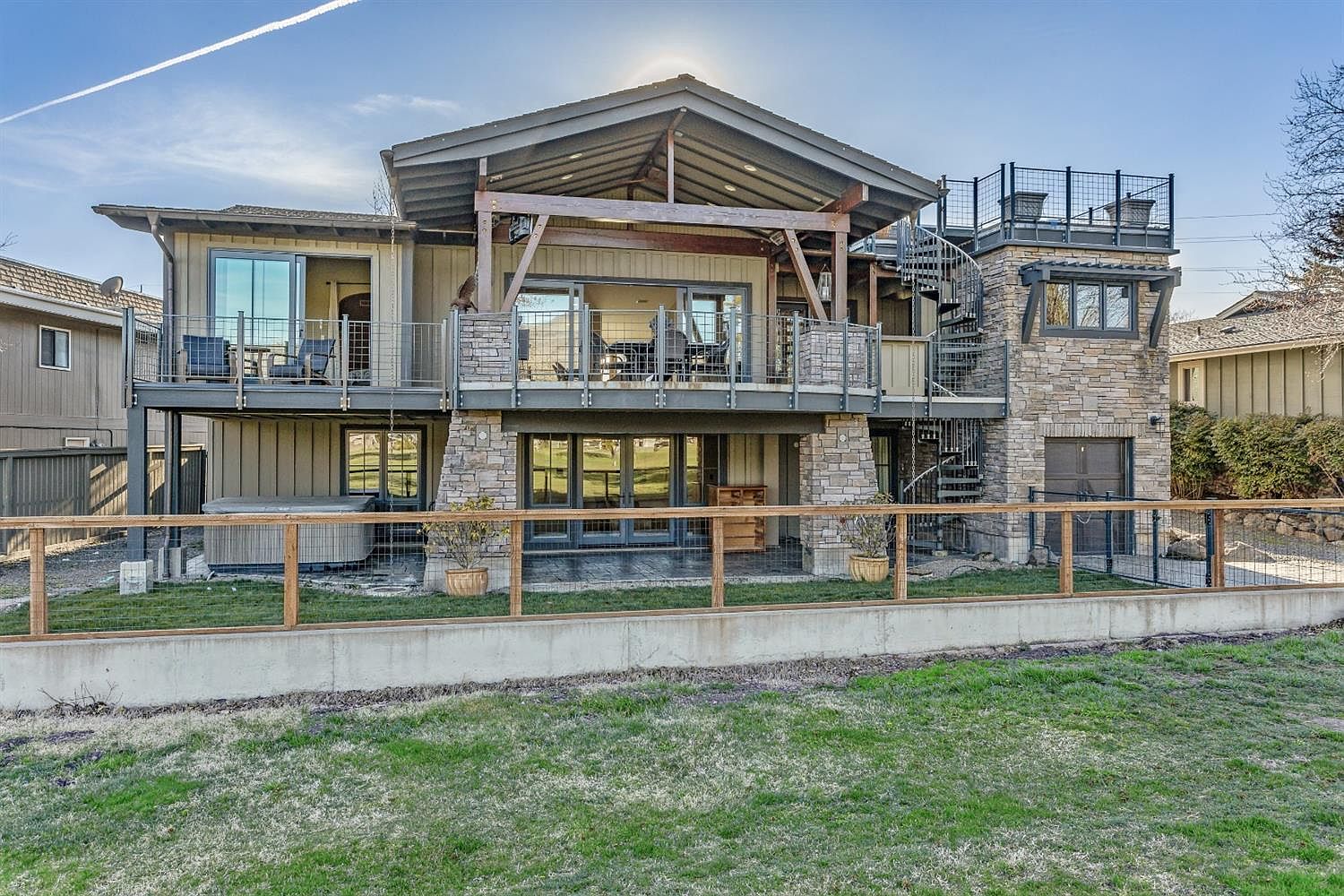67 Fairway Cir