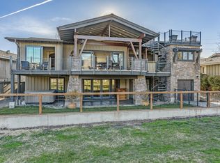 67 Fairway Cir, Medford, OR