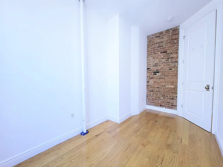 115 W 104th St #46 — Photo 15