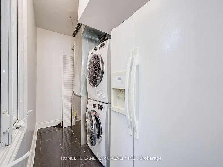 237 Ontario St — Photo 24