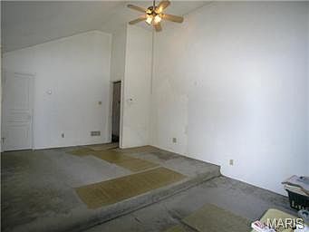 5th image of 4892 Hummelsheim Ave