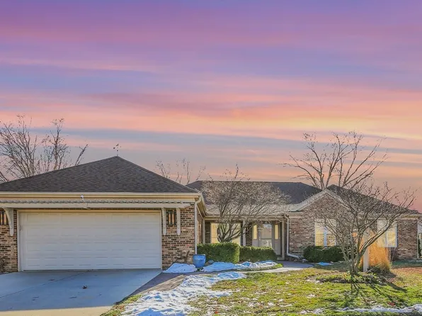 1405 Old Farm Rd, Champaign, IL 61821