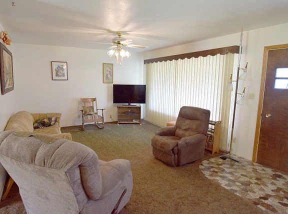 2nd image of 485 Moonlite Dr
