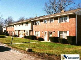 31502 N Marginal Rd #E, Eastlake, OH 44095