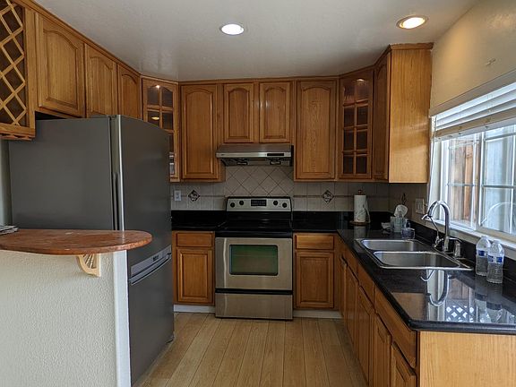 5th image of 2242 Amberwood Ln