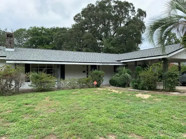 374 Coral Dr, Fort Walton Beach, FL 32548