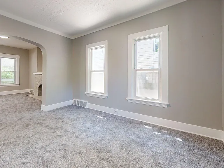 3222 W 94th St — Photo 76