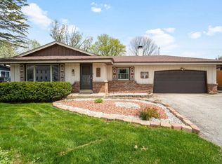 1480 S Calhoun Rd, New Berlin, WI 53151