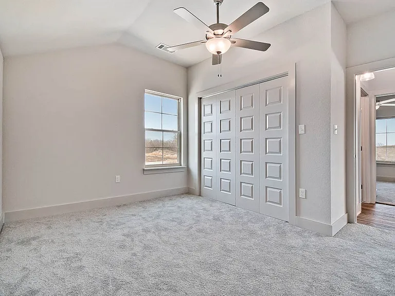 65 N Bibury Ln — Photo 15