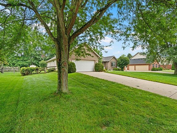2nd image of 9886 Stonebridge Dr