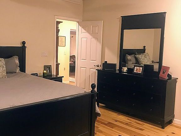 4th image of 3657 Isbel Ln