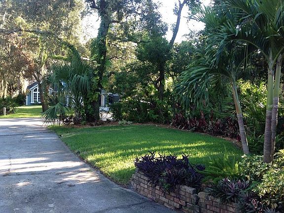3rd image of 631 Coral Way