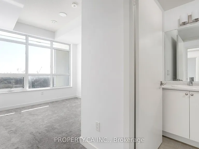 10 Wilby Cres #1102 — Photo 28