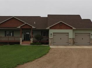 45282 Aspen Ridge Pl, Canistota, SD 57012