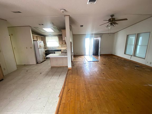 4th image of 8526 Lidflower Court