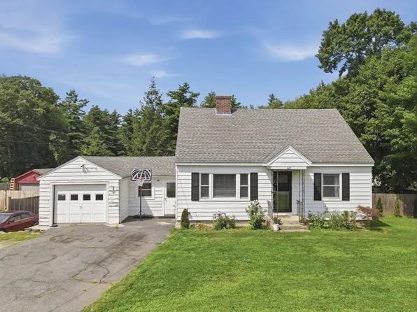 229 Whalom Rd, Lunenburg, MA 01462