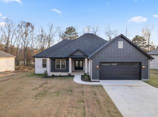 220 Michelle Dr, Beebe, AR 72012