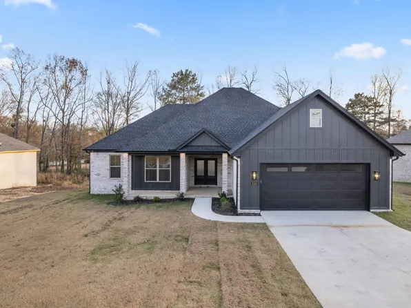 220 Michelle Dr, Beebe, AR 72012
