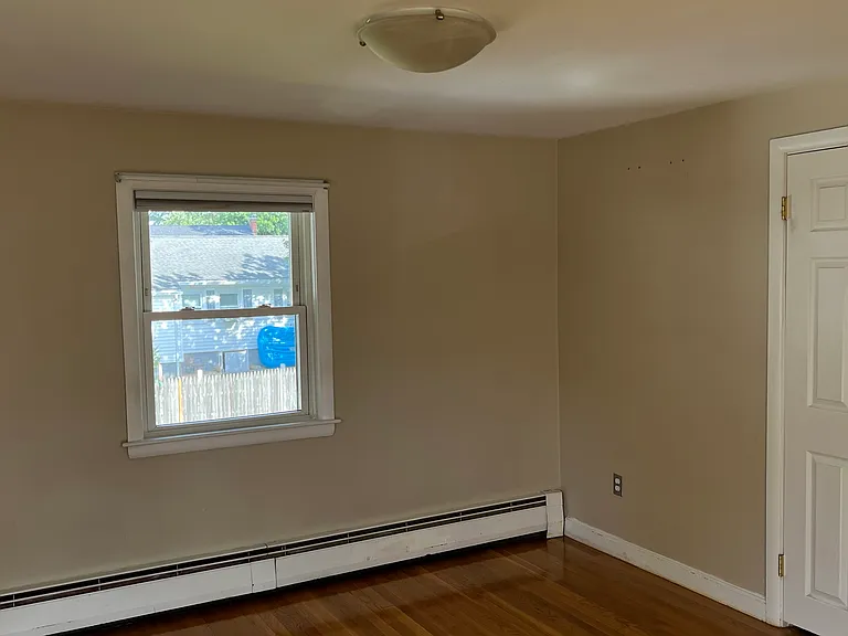 7 Libby Ave — Photo 6