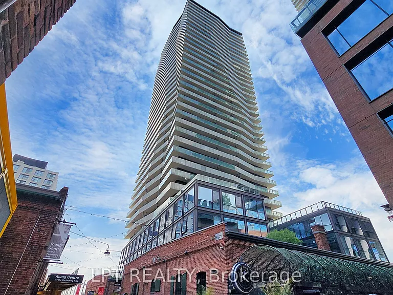 390 Cherry St #503 — Photo 2