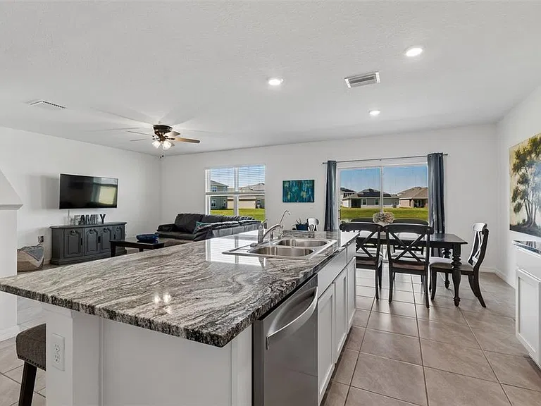 3406 Grassy Knoll Ct — Photo 17