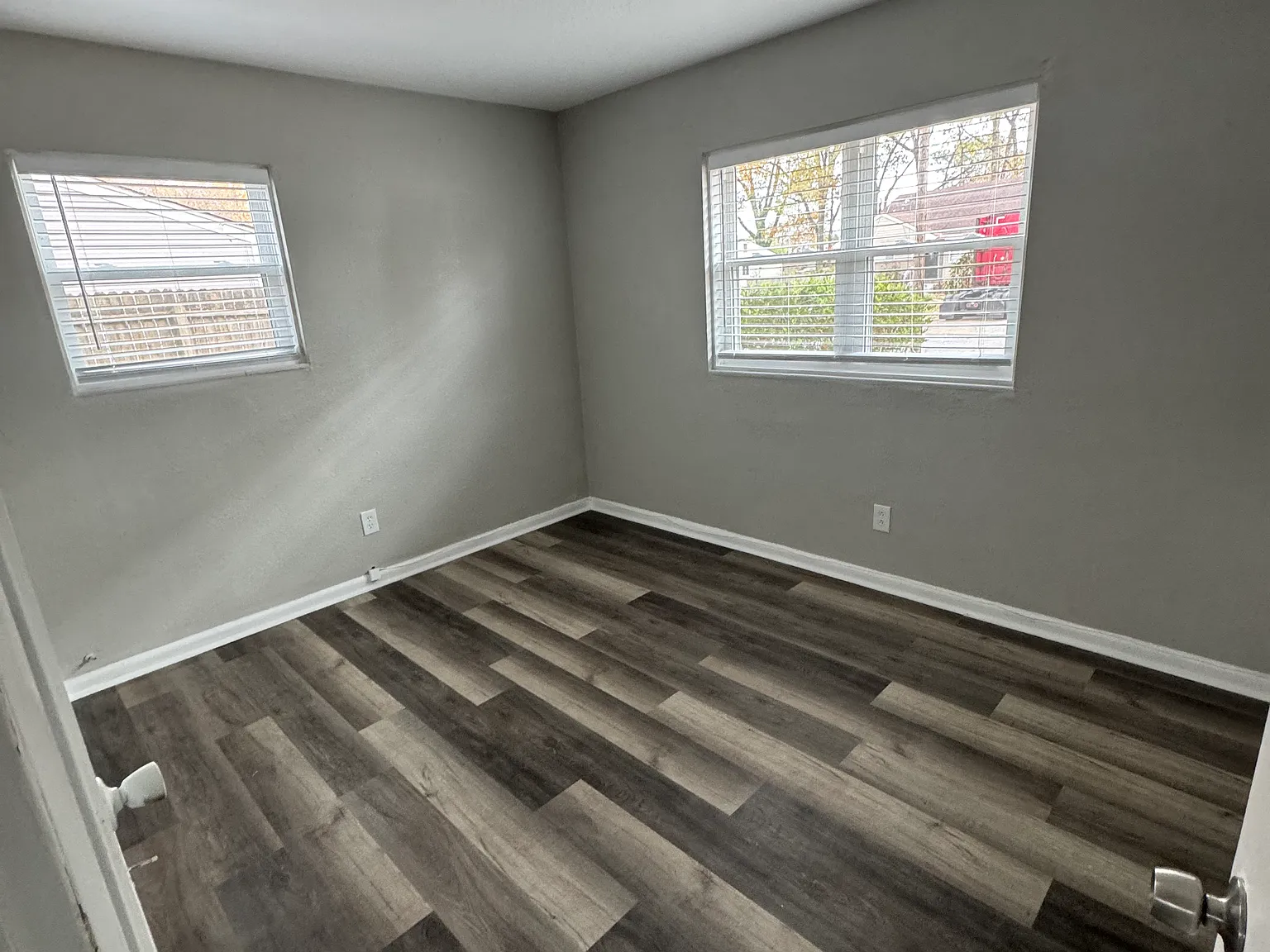 3 bed, 1100 sqft, $1,800 — Photo 3