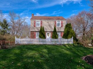 619 Guenevere Dr, Pittsburgh, PA