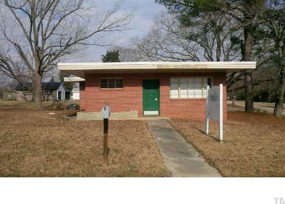 2nd image of 310 E Elm St