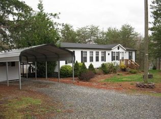 107 Meadowlark Rd, Blue Ridge, VA 24064
