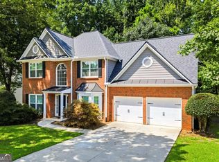 575 Kingsport Dr, Roswell, GA 30076
