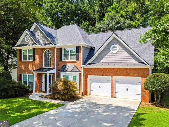 575 Kingsport Dr, Roswell, GA 30076