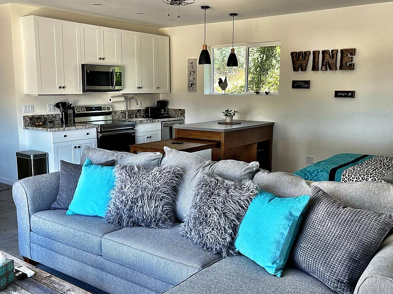 38300 Mesa Rd #2 — Photo 32