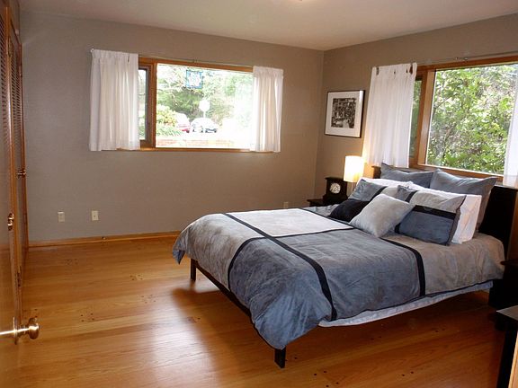 Upstairs bedroom