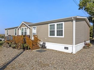 114 1st Ave NE, Kenmare, ND 58746