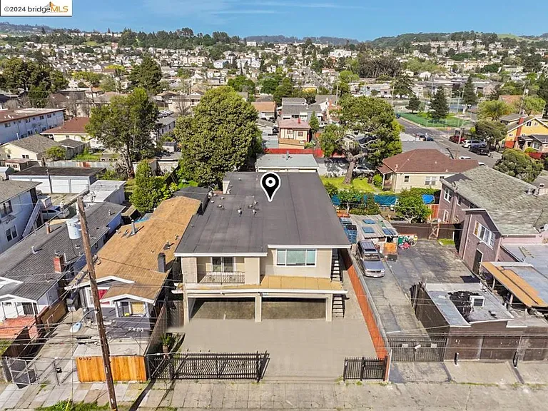 9520 Olive St #1 — Photo 12