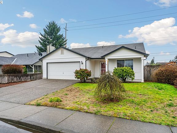 2nd image of 13509 NE 77th St