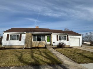 1303 Croydon Rd, Troy, OH 45373