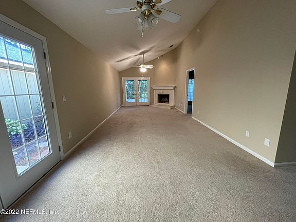 3rd image of 173 Solano Cay Cir