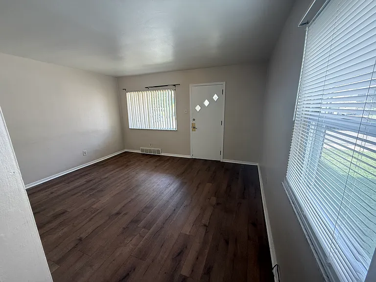 232 Boden Ave — Photo 2