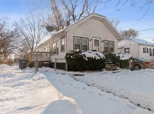 2739 Maple St, Des Moines, IA 50317