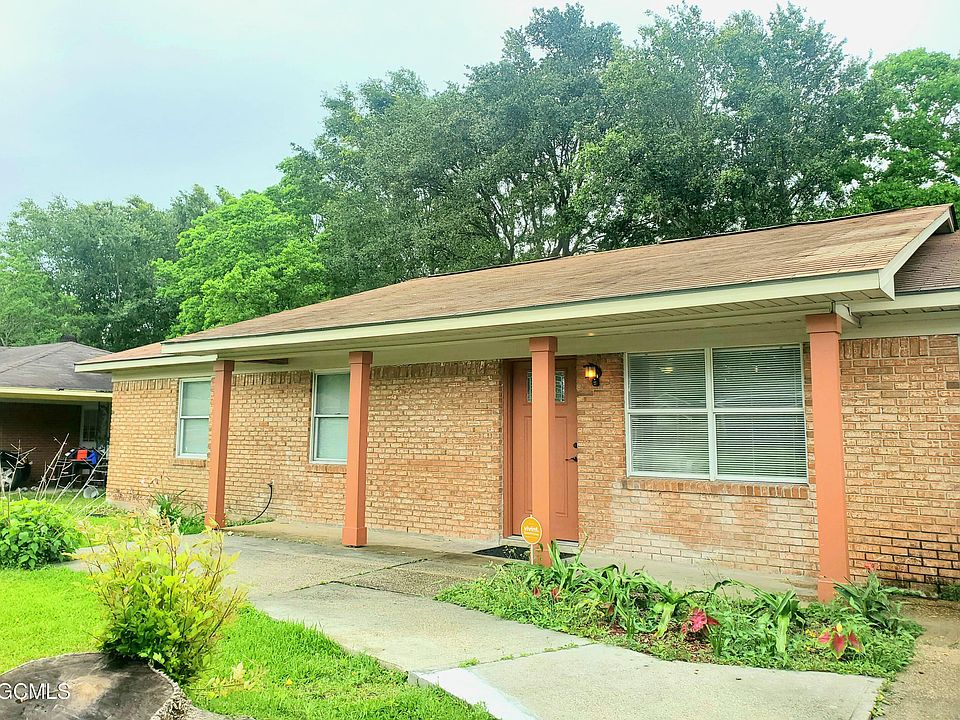 1st image of 103 Ben Dr