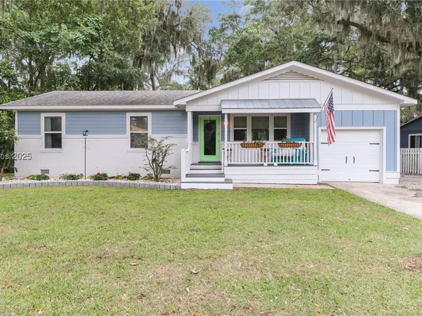 1617 Paris Ave W, Pt Royal, SC 29935