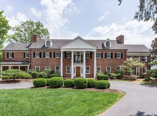 715 Springhill Ln, Cincinnati, OH 45226