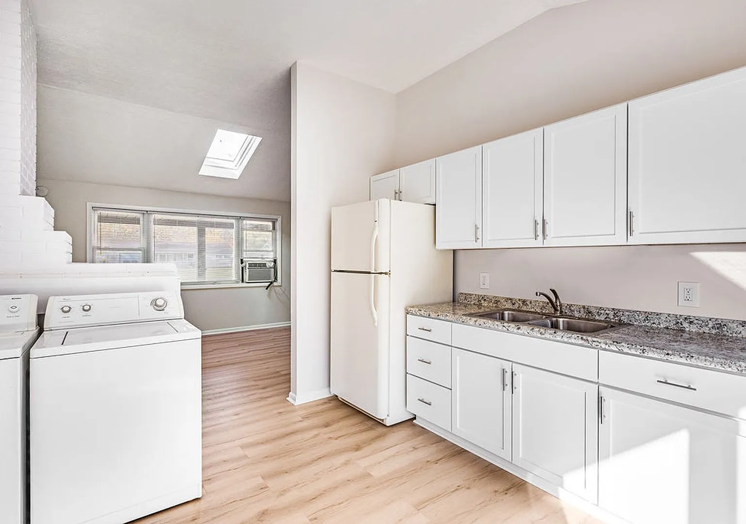 Austintown, 3 Bedroom Ranch For Rent — Photo 3