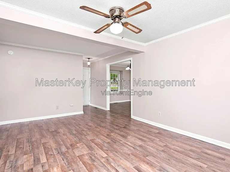 5017 Walton Hill Rd — Photo 10