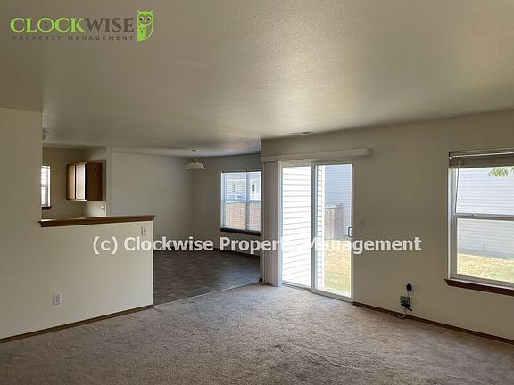 4th image of 19327 104th Avenue Ct E