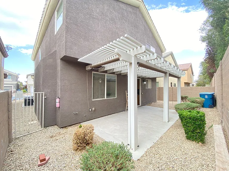 9675 Marcelline Ave — Photo 30